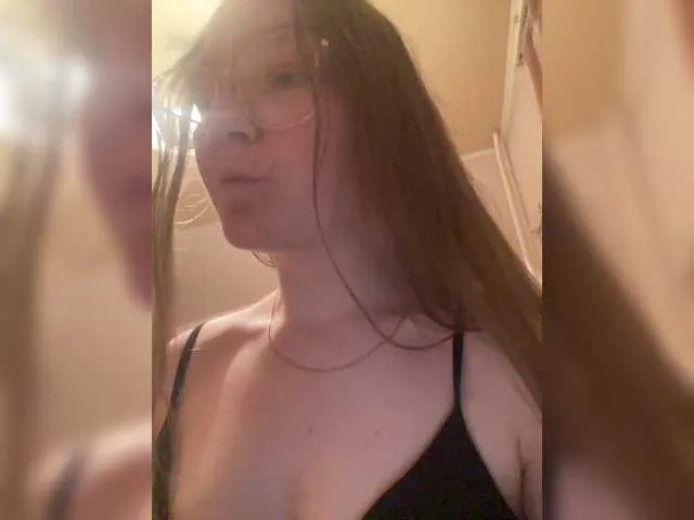 NatashaCeratti – webcam model profile photo Image 2