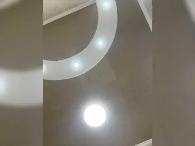 TastyTiffy – webcam model profile photo Image 9