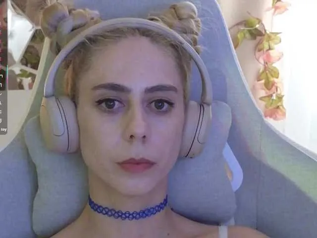 oh_nina – webcam model profile photo Image 8