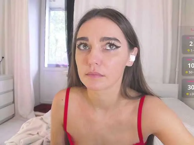 MiraKova – webcam model profile photo Image 15