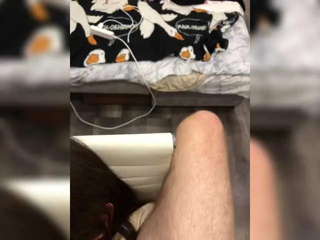 LeyahSummer – webcam model profile photo Image 9