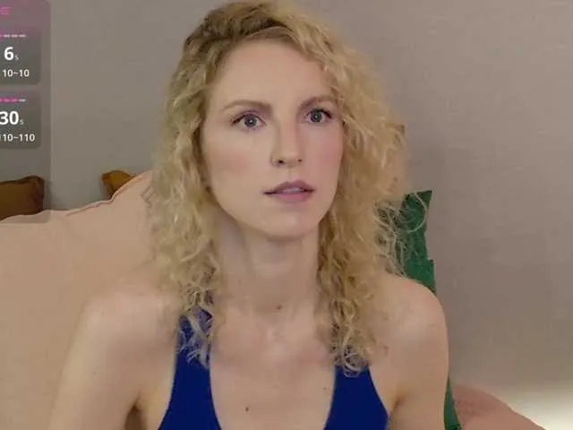 CrystalBarlow – webcam model profile photo Image 16