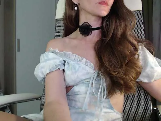 ChloeWills – webcam model profile photo Image 11