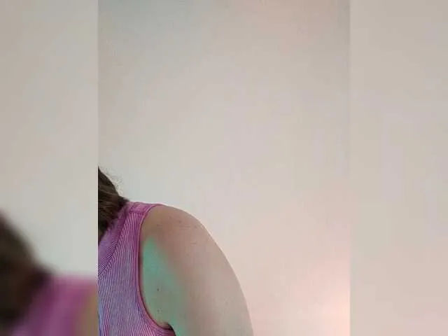 Bllowjoyy – webcam model profile photo Image 3