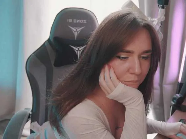 DaphneBecket – webcam model profile photo Image 2