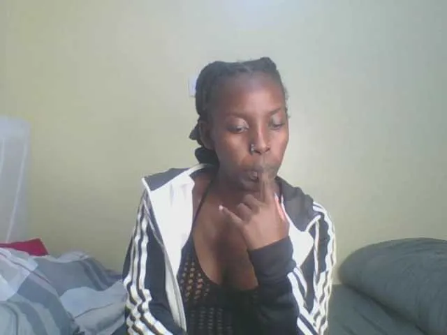 LallyRose – webcam model profile photo Image 2