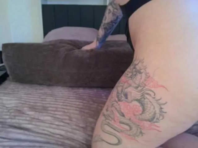 NormanMash – webcam model profile photo Image 16