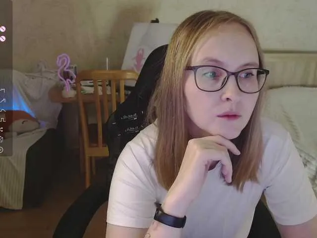 MiraKova – webcam model profile photo Image 10