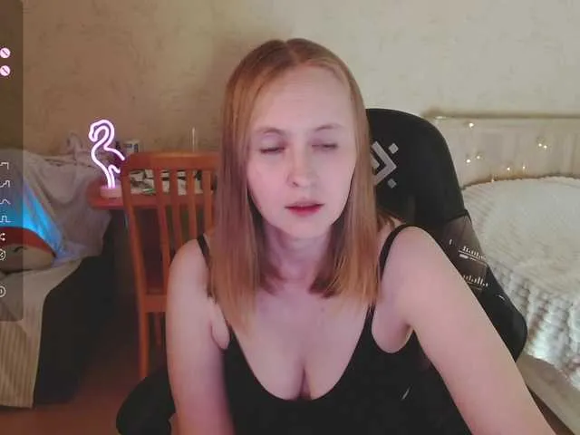 MiraKova – webcam model profile photo Image 8