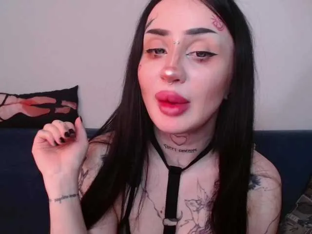 ErzabelLew – webcam model profile photo Image 14