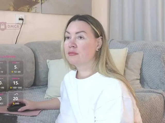 LilaSolace – webcam model profile photo Image 17