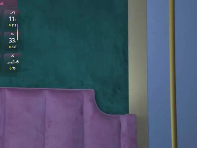 LilianHoward – webcam model profile photo Image 5