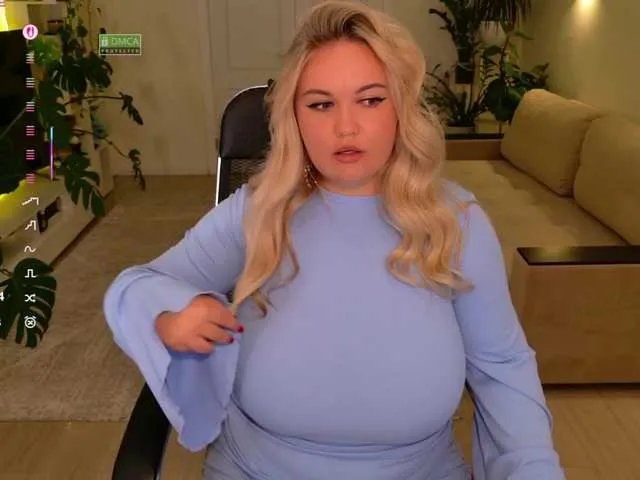 LiaWest – webcam model profile photo Image 18