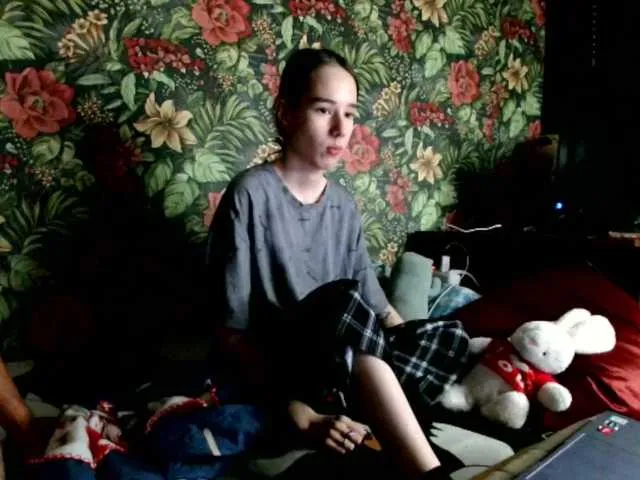 NatashaCeratti – webcam model profile photo Image 4
