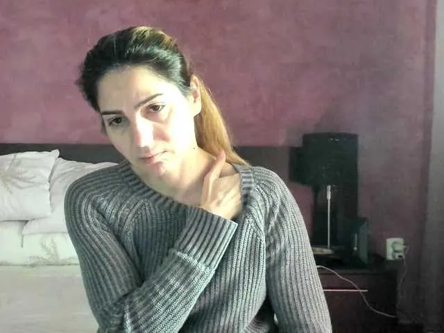 AngelNicolle – webcam model profile photo