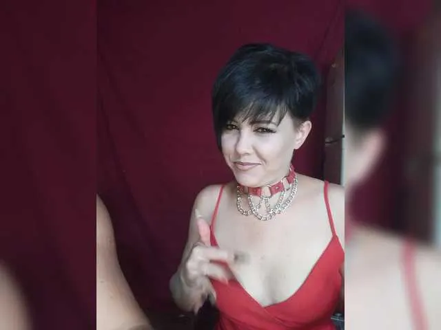 mc-Olivia – webcam model profile photo Image 12