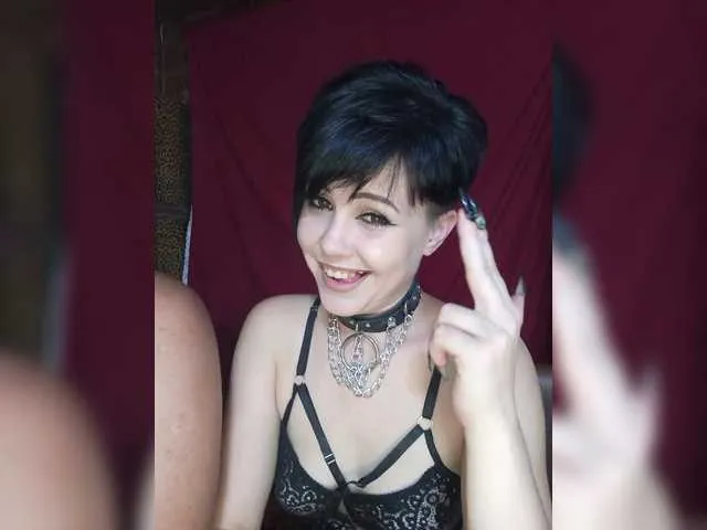 mc-Olivia – webcam model profile photo Image 9