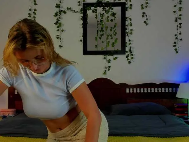crazyfor-sex – webcam model profile photo Image 12
