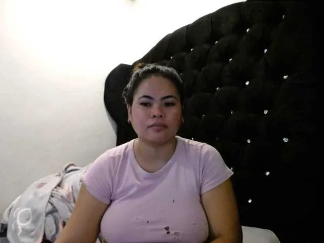 NatashaCeratti – webcam model profile photo Image 5