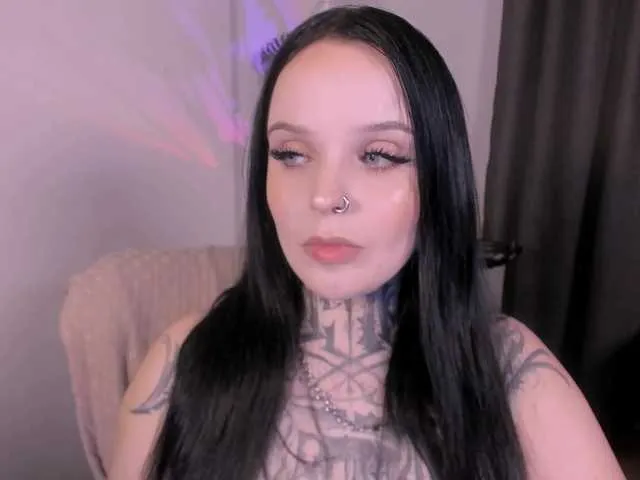 MiaPersy – webcam model profile photo Image 17