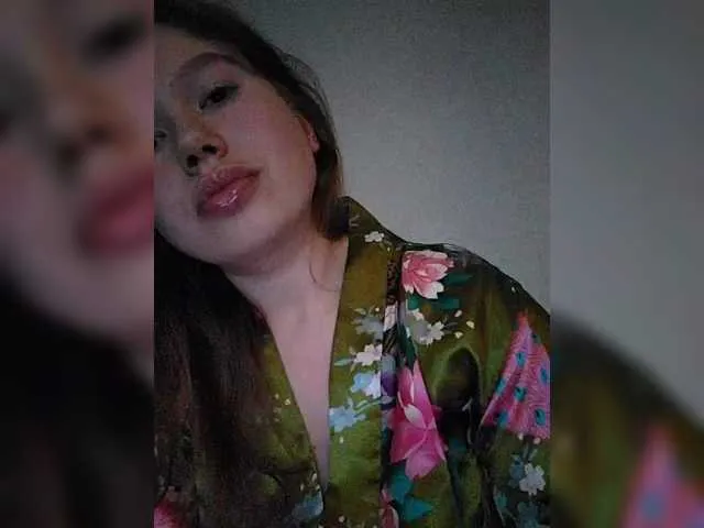 EllieParkeer – webcam model profile photo Image 2