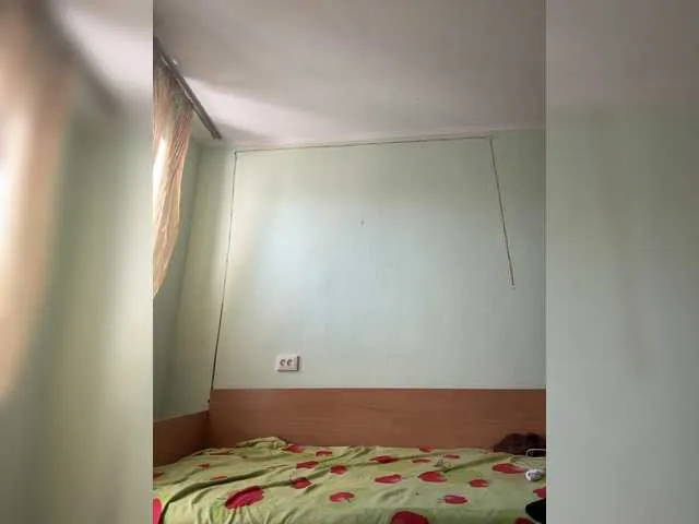 YasmienAtos – webcam model profile photo Image 8