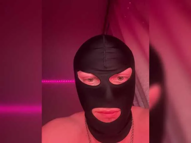 EmiBrow – webcam model profile photo Image 2