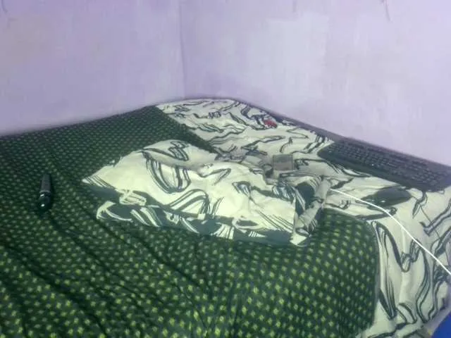 YasmienAtos – webcam model profile photo Image 18