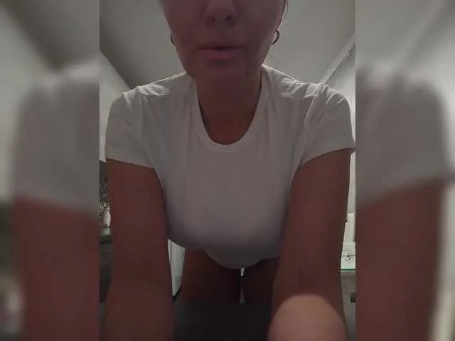 JadeSoto – webcam model profile photo Image 5