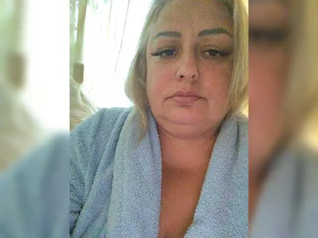 ElizabethChantal – webcam model profile photo Image 5