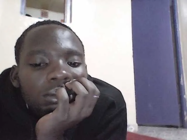 MiraKova – webcam model profile photo Image 3