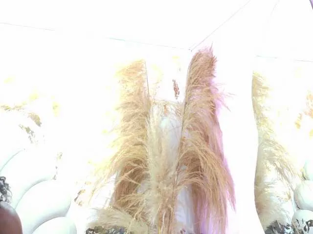 YasmienAtos – webcam model profile photo Image 12