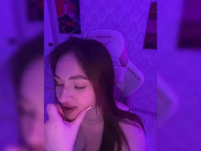 BoredGirl Image 7