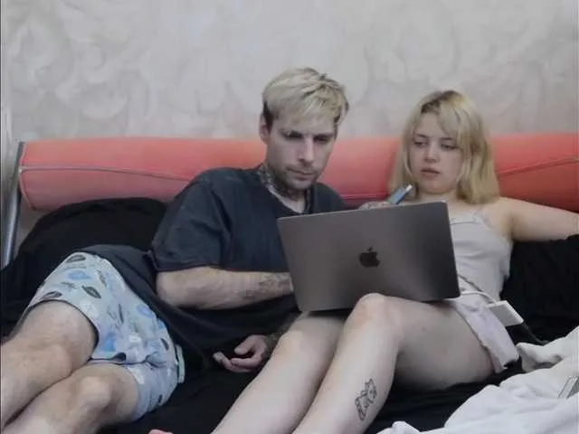 AyshaConnor – webcam model profile photo Image 2