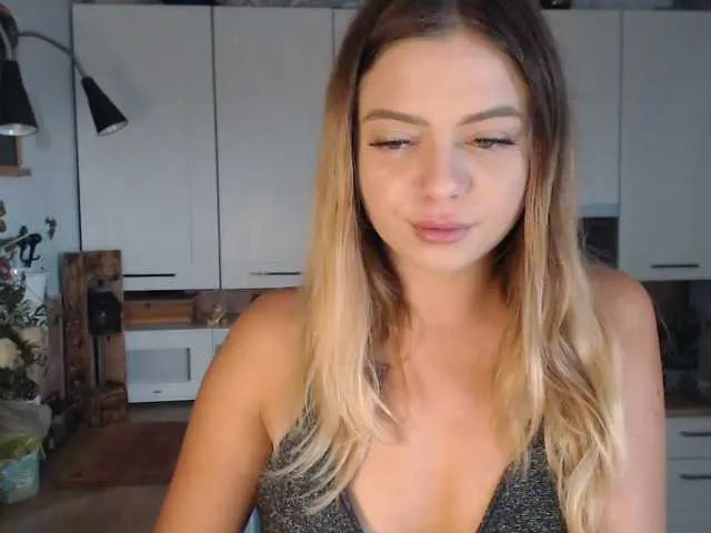 AKO_o0 – webcam model profile photo Image 16