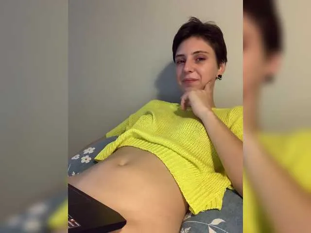 EstefaniaBrown – webcam model profile photo Image 11