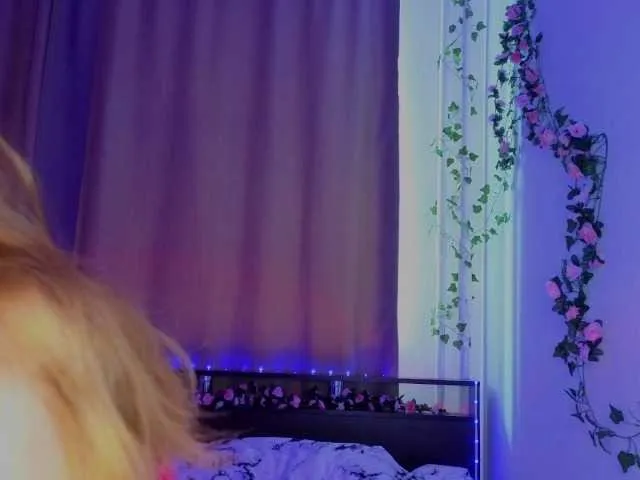 YasmienAtos – webcam model profile photo Image 10