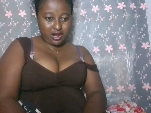 AriaAdames – webcam model profile photo Image 2