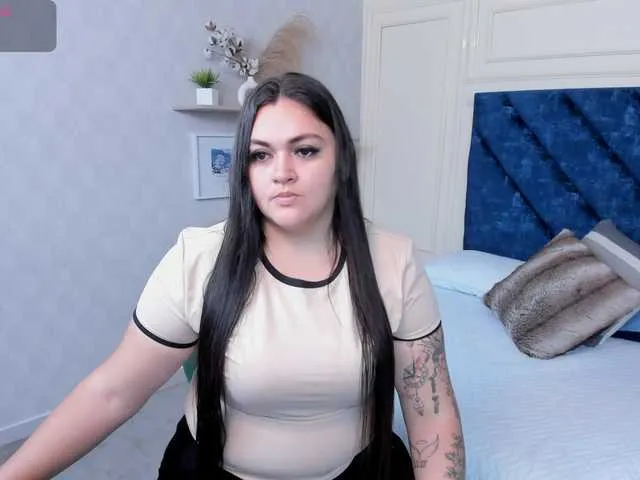 MiraKova – webcam model profile photo Image 15