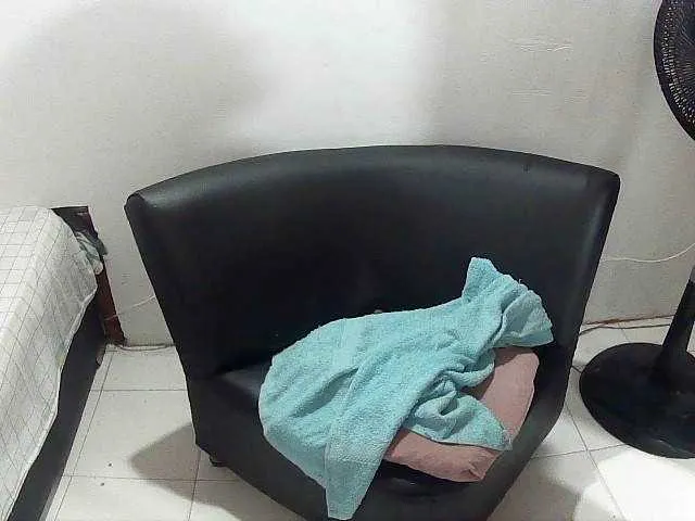 charrysexy – webcam model profile photo