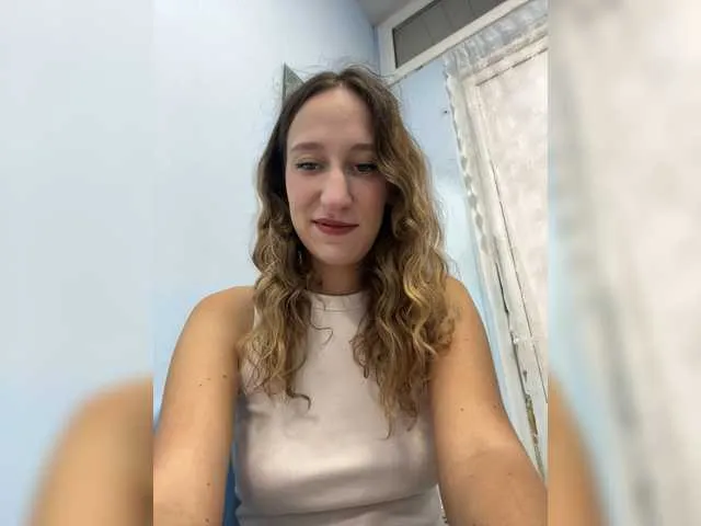 EsmeBrowm – webcam model profile photo Image 18