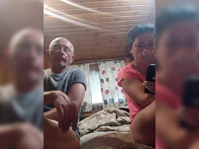 MelinaLuviani – webcam model profile photo Image 10