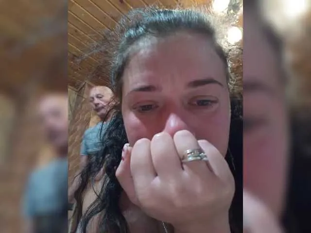 MelinaLuviani – webcam model profile photo Image 16