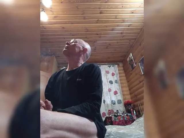 MelinaLuviani – webcam model profile photo Image 5