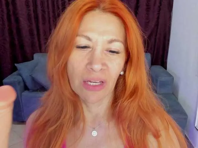 MiraKova – webcam model profile photo Image 13