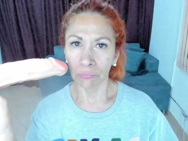 MiraKova – webcam model profile photo Image 15