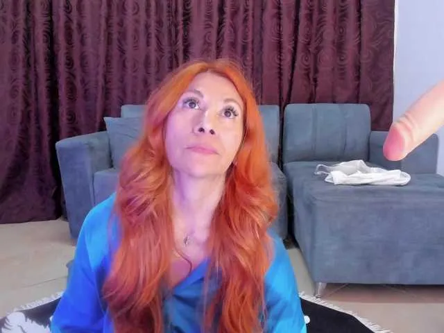 MiraKova – webcam model profile photo Image 6