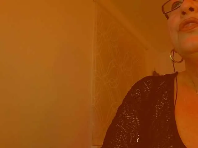 licky_lu – webcam model profile photo Image 3