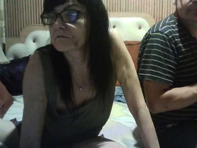 EllaMae – webcam model profile photo Image 9