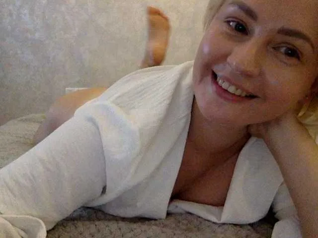 CuteNata – webcam model profile photo Image 2